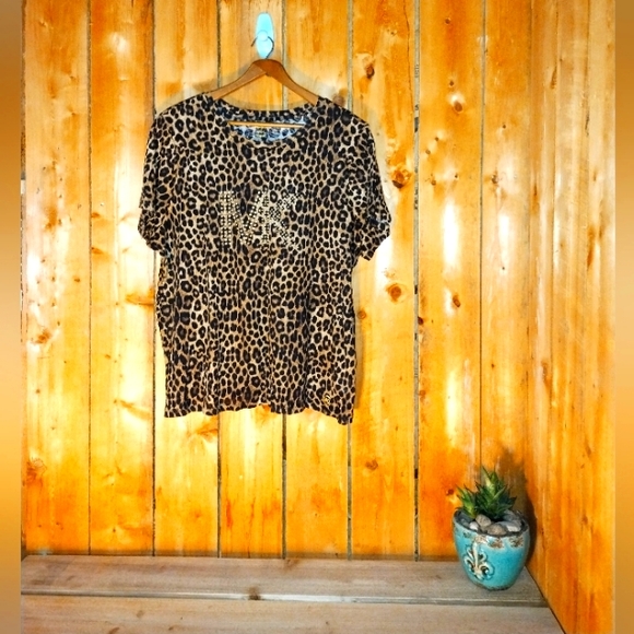NWOT Michael kors cheetah print blouse with MK logo - Picture 1 of 5